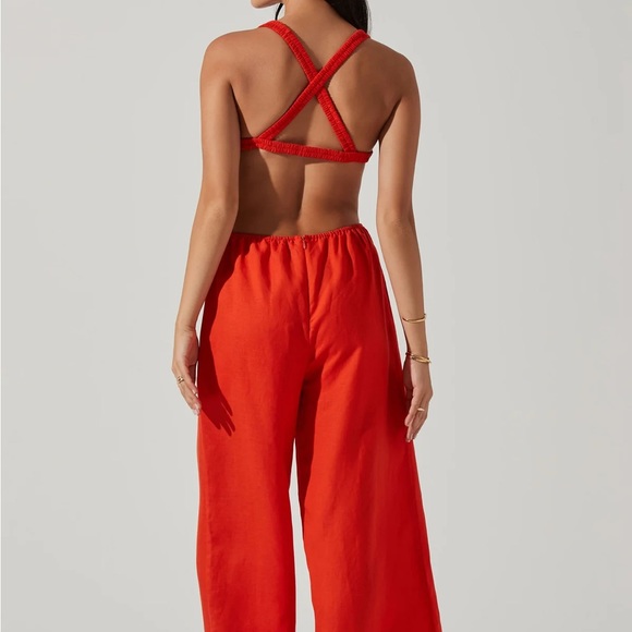 Astr the label red jumper / romper / pantsuit - Picture 3 of 7